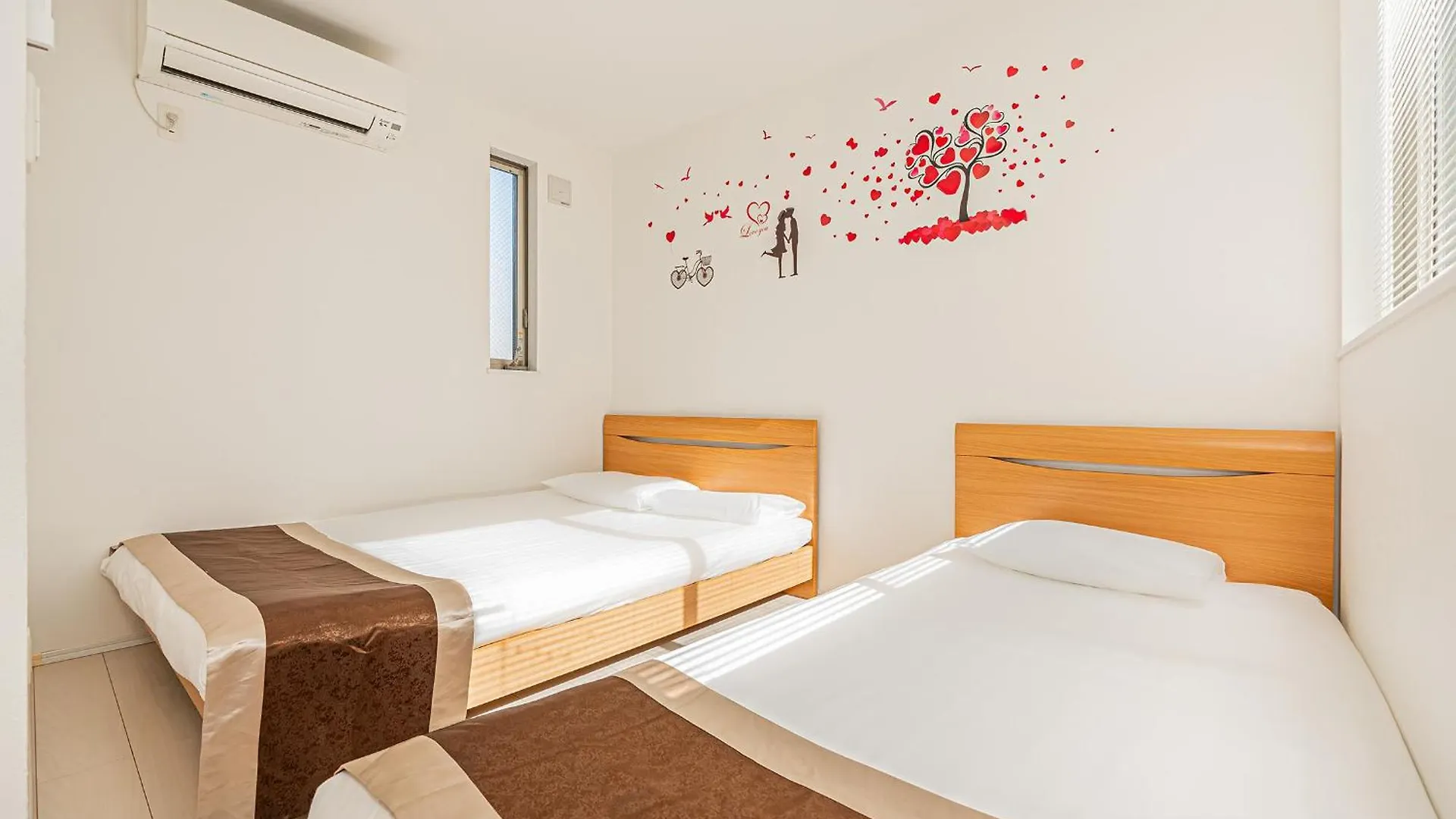 Skytreestayhotel2鐘ヶ淵駅から徒歩4分天井からskytreeが見えます 東京都 0*,